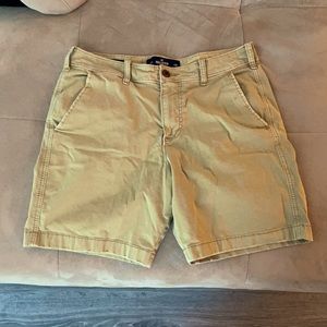Men’s Tan Hollister Shorts